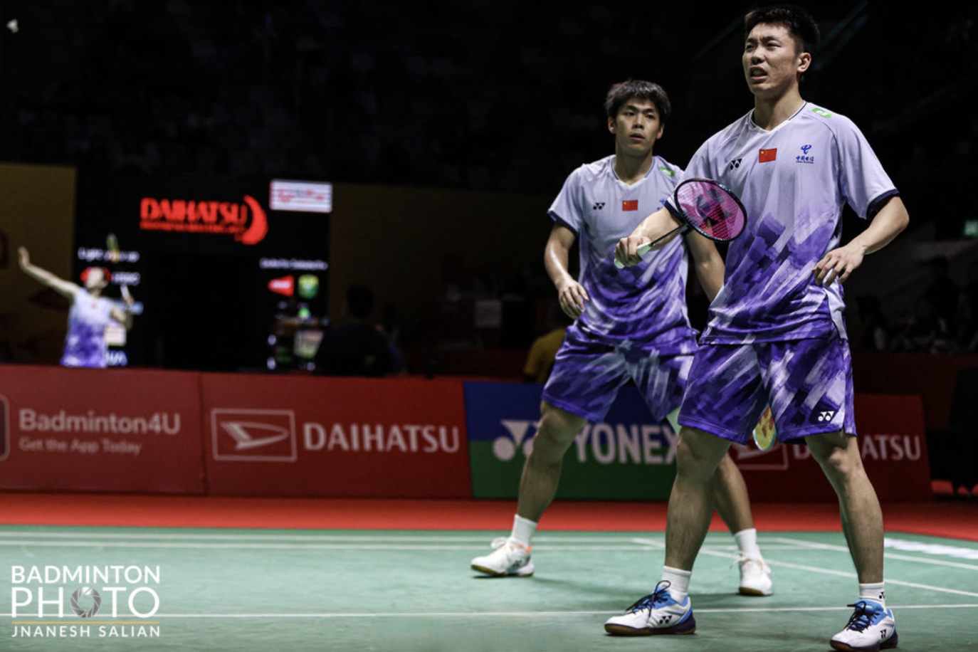 包含泰国羽毛球队轻取英格兰羽毛球队，林丹统治全场的词条