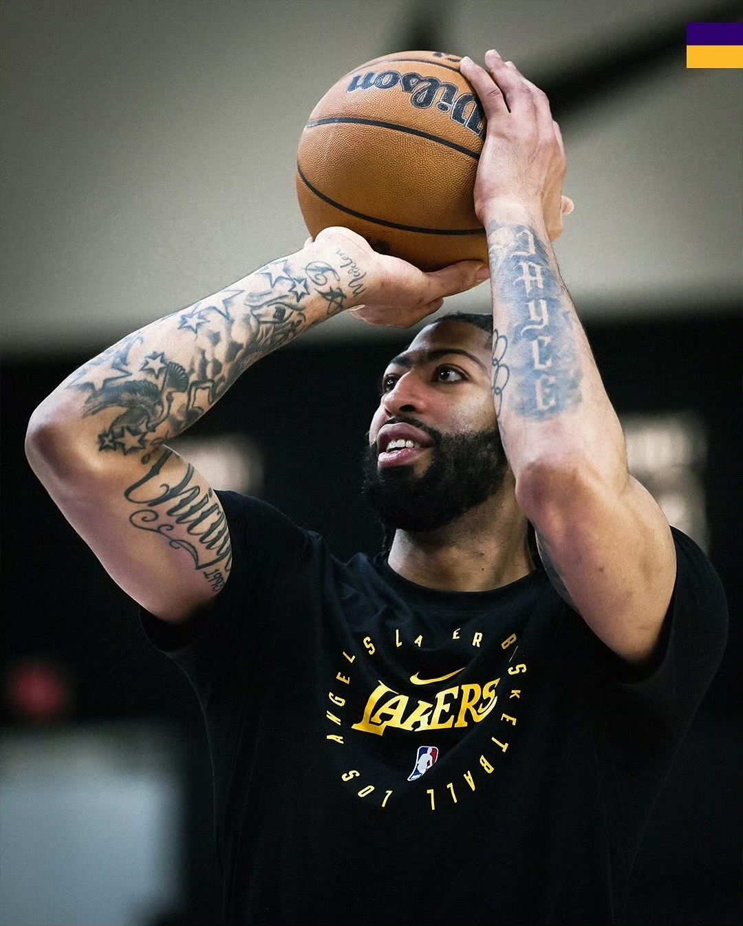 湖人再胜快船，战胜对手继续保持不败的简单介绍