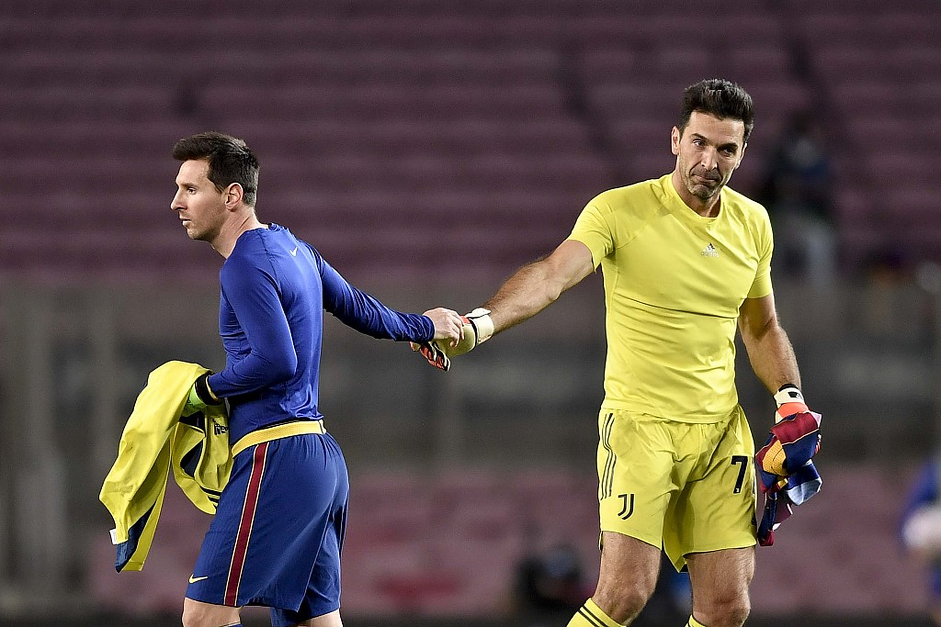 包含南美篮球联赛迎来决赛，激烈对决引人注目的词条