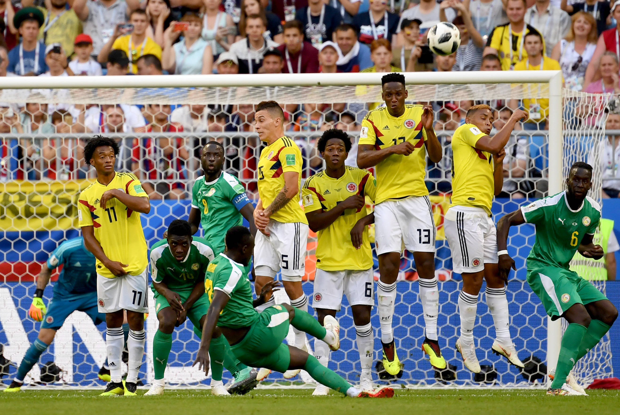 包含哥斯达黎加队在美洲杯比赛中表现低迷的词条