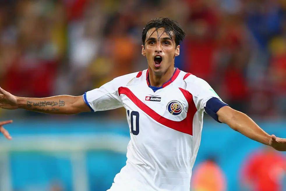 包含哥斯达黎加队在美洲杯比赛中表现低迷的词条