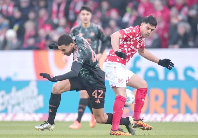 拜仁慕尼黑客场战胜里昂：德甲巨人晋级的简单介绍