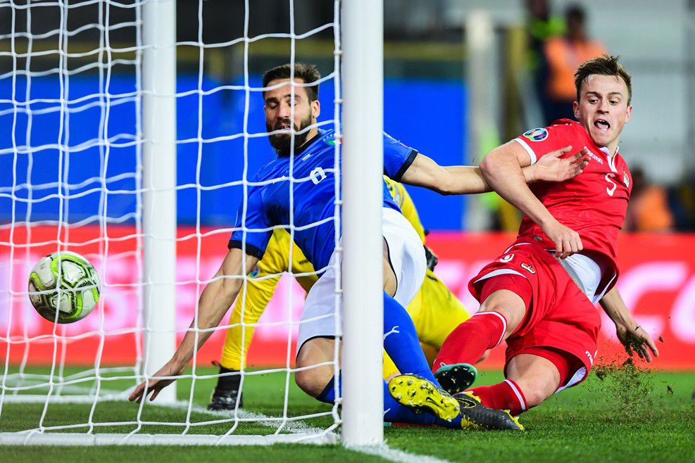 冰岛-遭遇匈牙利痛击，欧洲杯预选赛战绩不佳的简单介绍