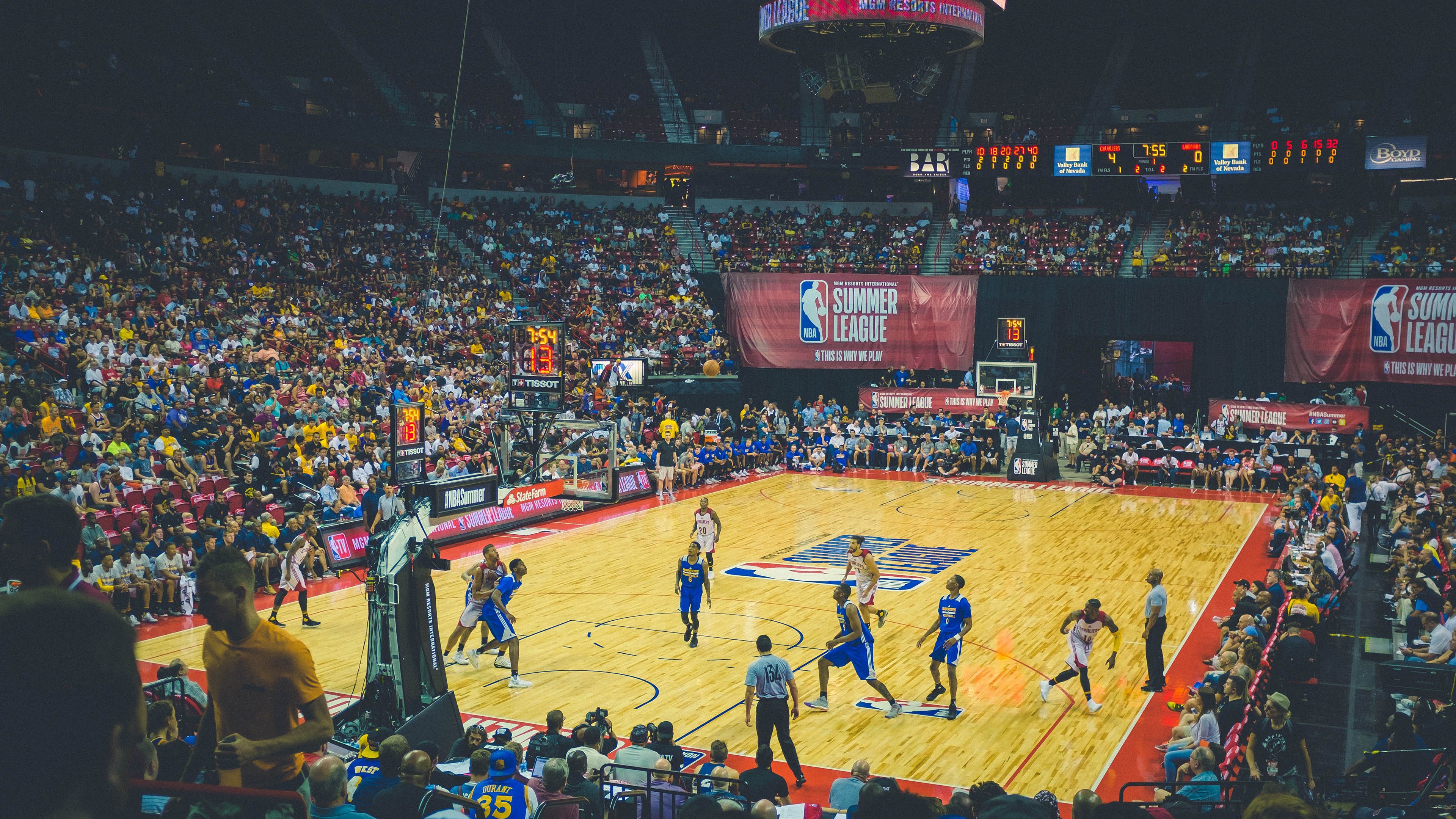 周冠宇统治全场，迈凯伦力克威廉姆斯的背后，是新一代车手的崛起